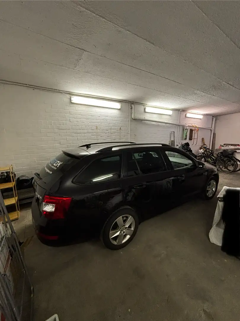Skoda Octavia Combi 1.6 TDI (Green tec) DSG Ambition - 2