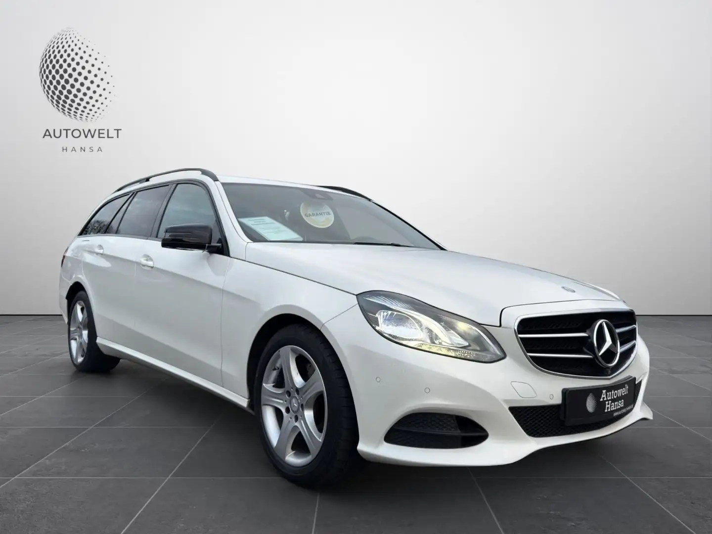 Mercedes-Benz E 200 CDI/ DESIGNO/2.HD/STANDH./H&C/MEMORY/360* bijela - 2