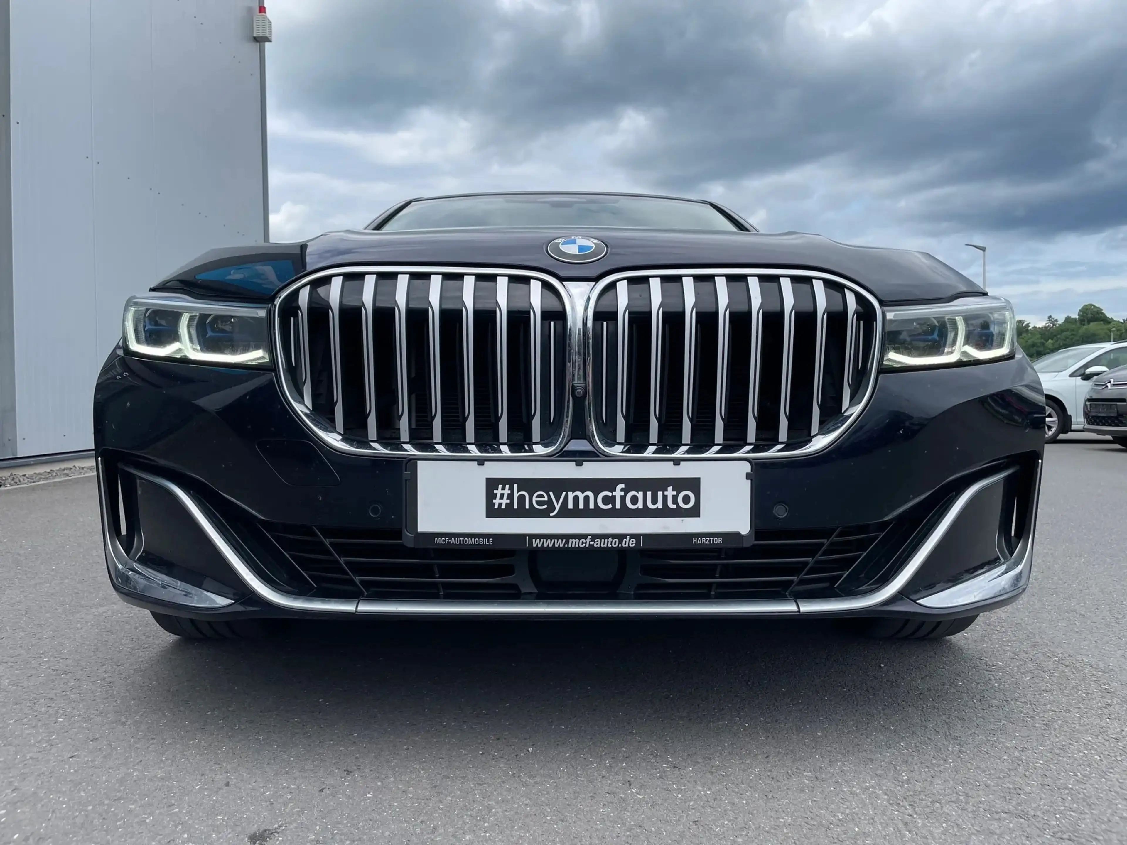BMW 740 740d xDrive*Laser*Massage*20 Zoll*360°*Standh.* — photo 2