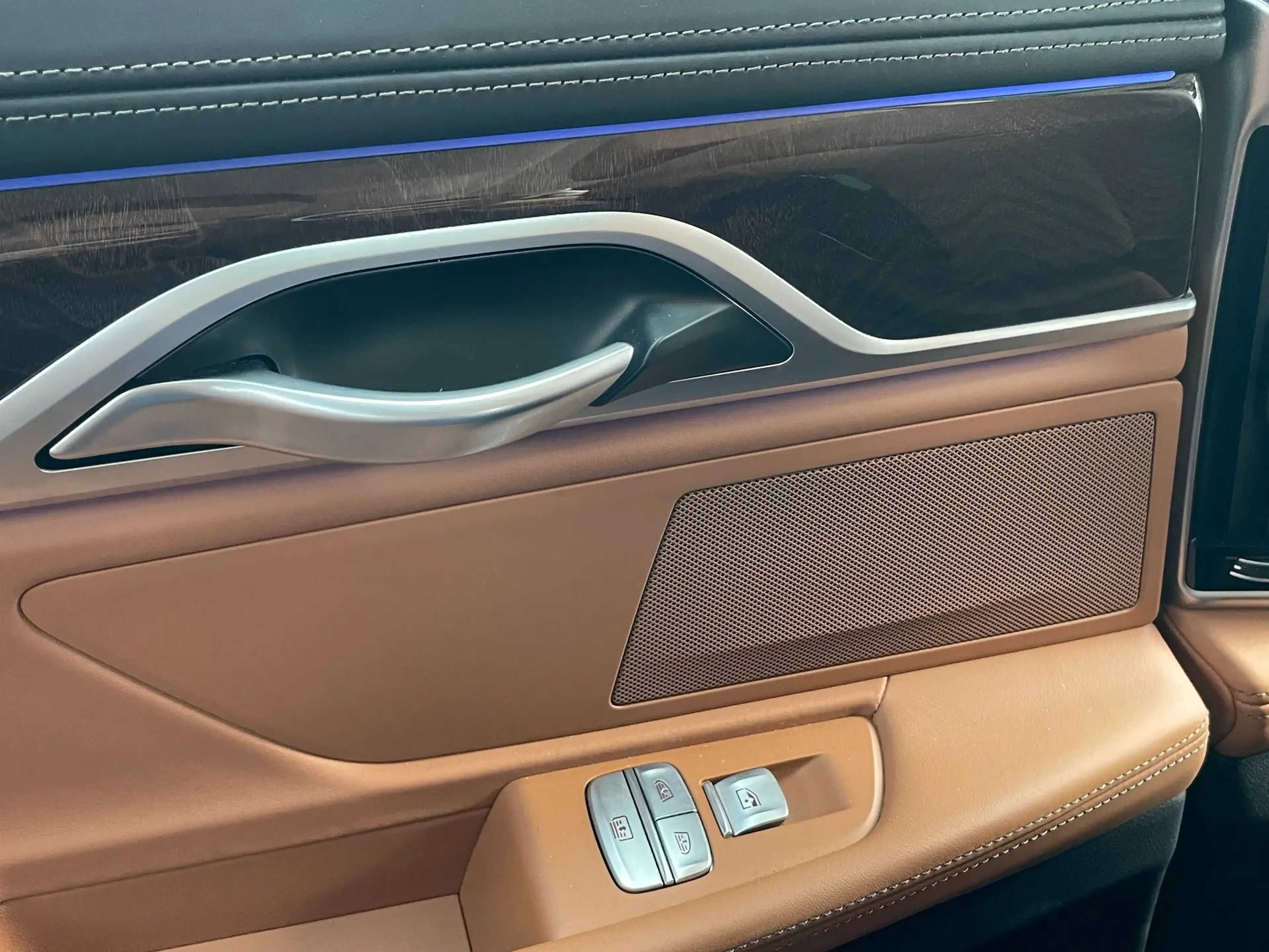 BMW 740 740d xDrive*Laser*Massage*20 Zoll*360°*Standh.* — photo 13