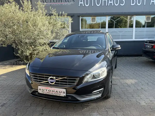 Volvo V60 2.0 Business Edition D3 GEARTRONIC S-Heft Schwarz