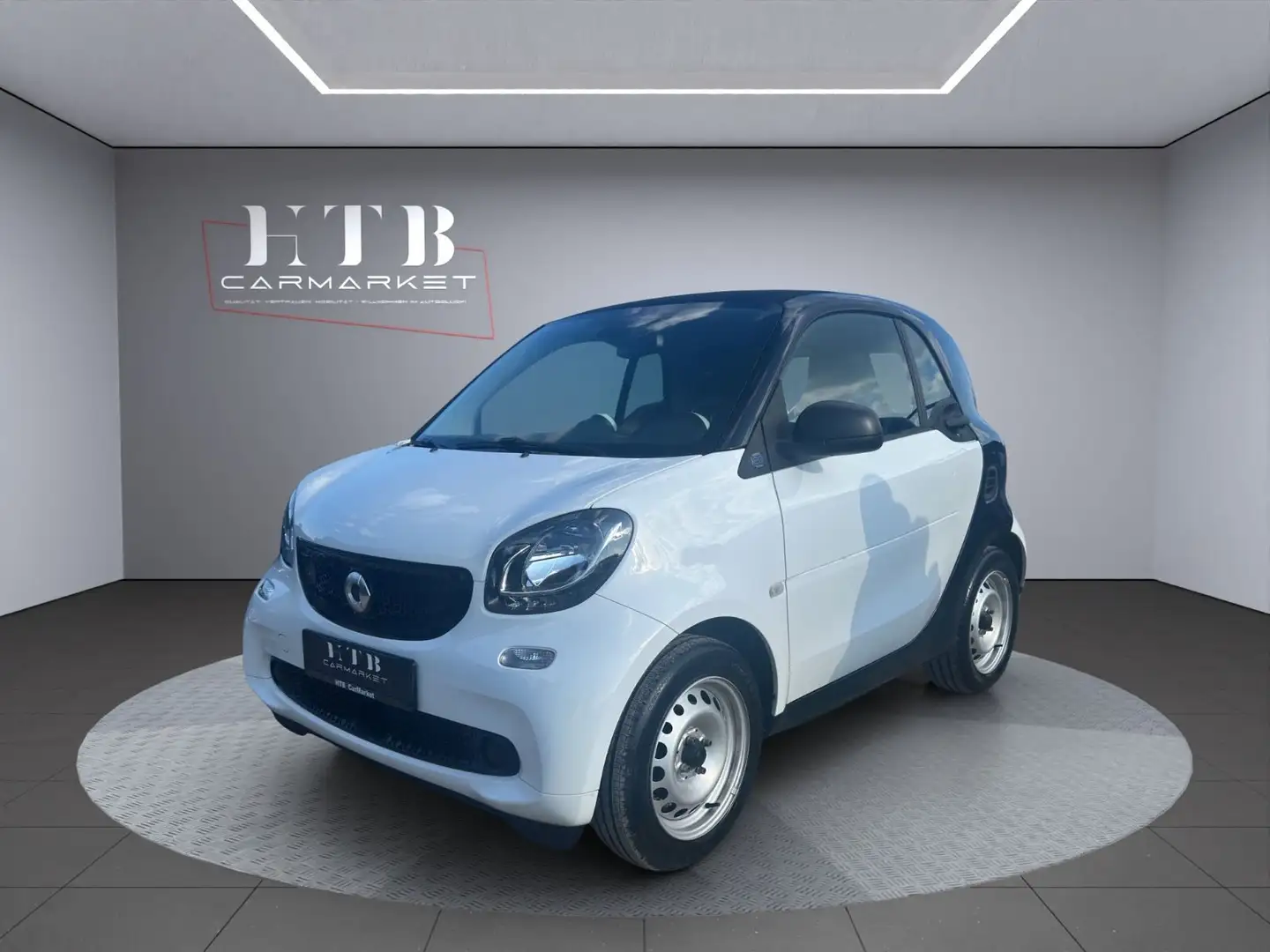 smart forTwo coupe electric drive / EQ Schwarz - 1