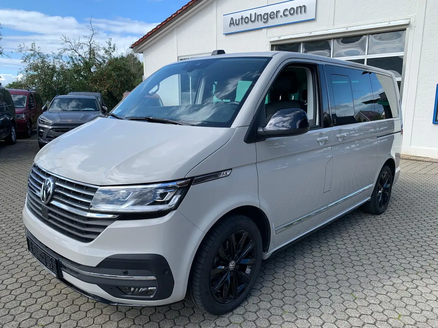 Volkswagen T6.1 Multivan Highline Exterieur-Sportpaket 4Motion Gris - 1