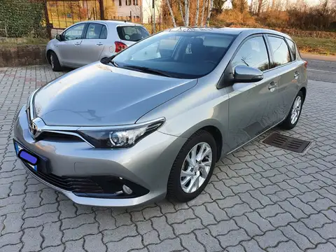 Toyota Auris a Novara in Piemonte : 1 auto disponibili