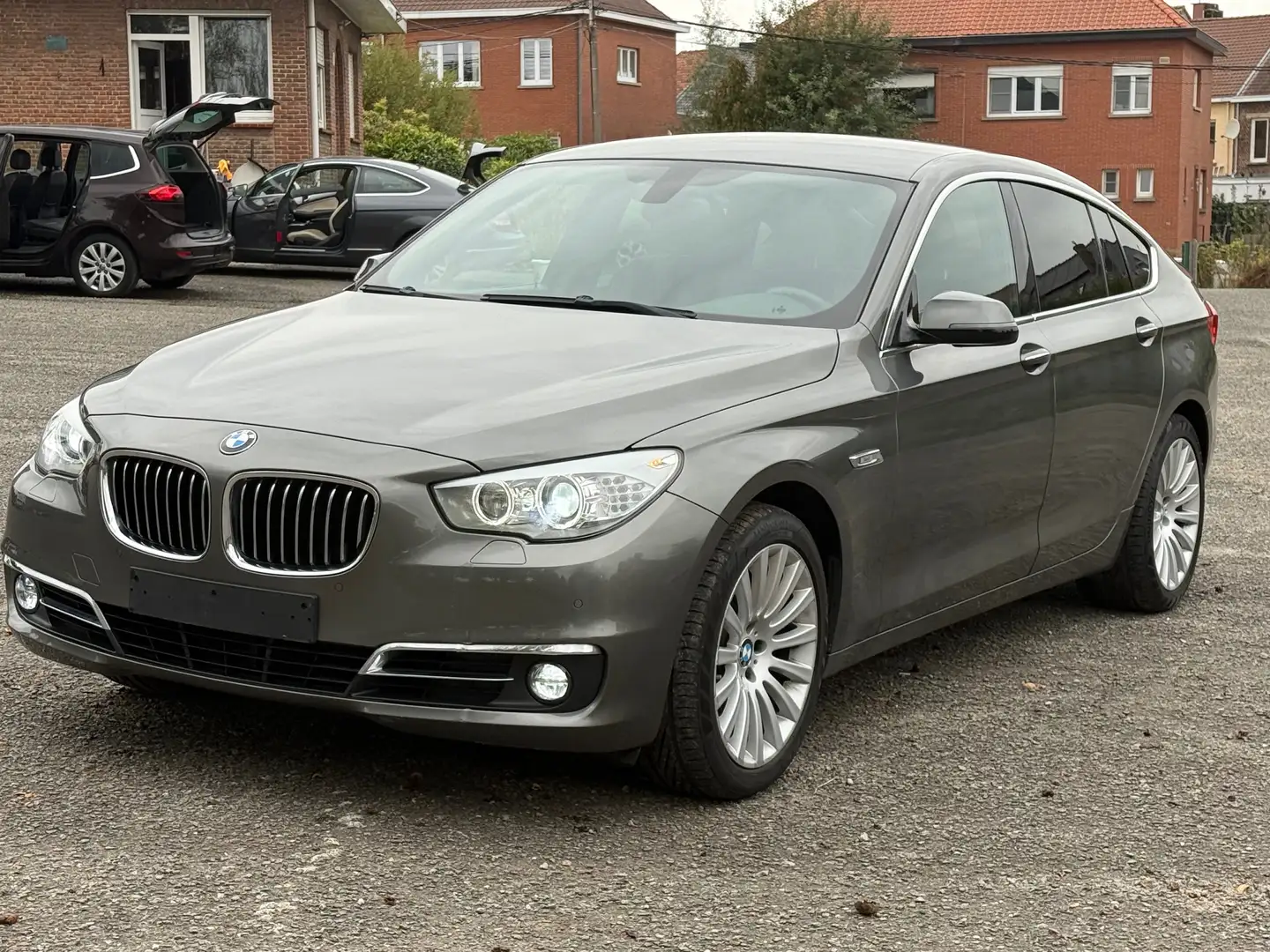 BMW 520 520d Gran Turismo Aut. Luxury Line Grijs - 1