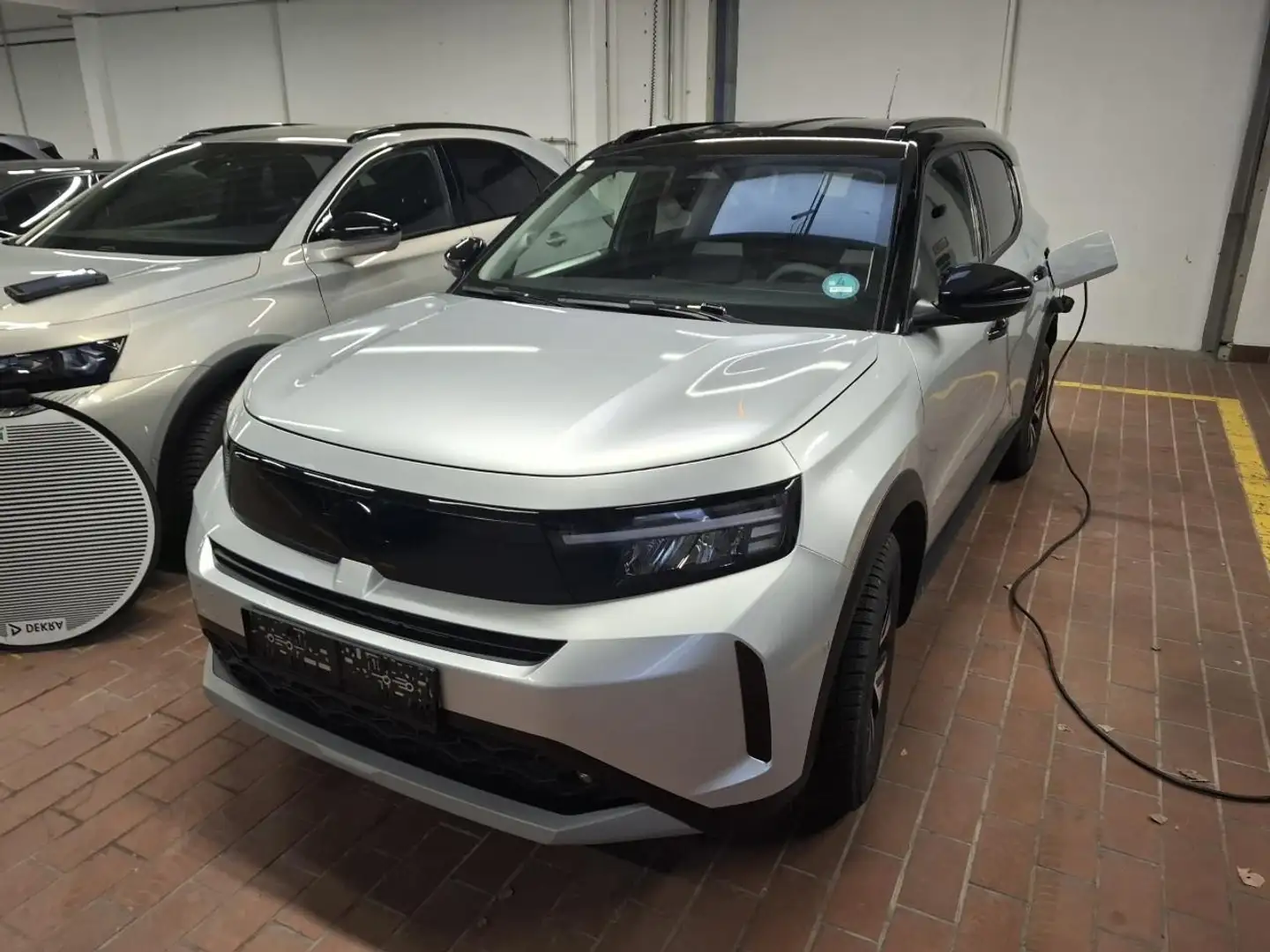 Opel Frontera FRONTERA Electric GS-Line 113PS 44kWh Silber - 1