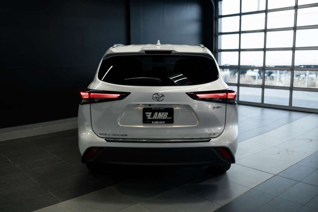 2026 Toyota Highlander XLE hybride — снимка 1