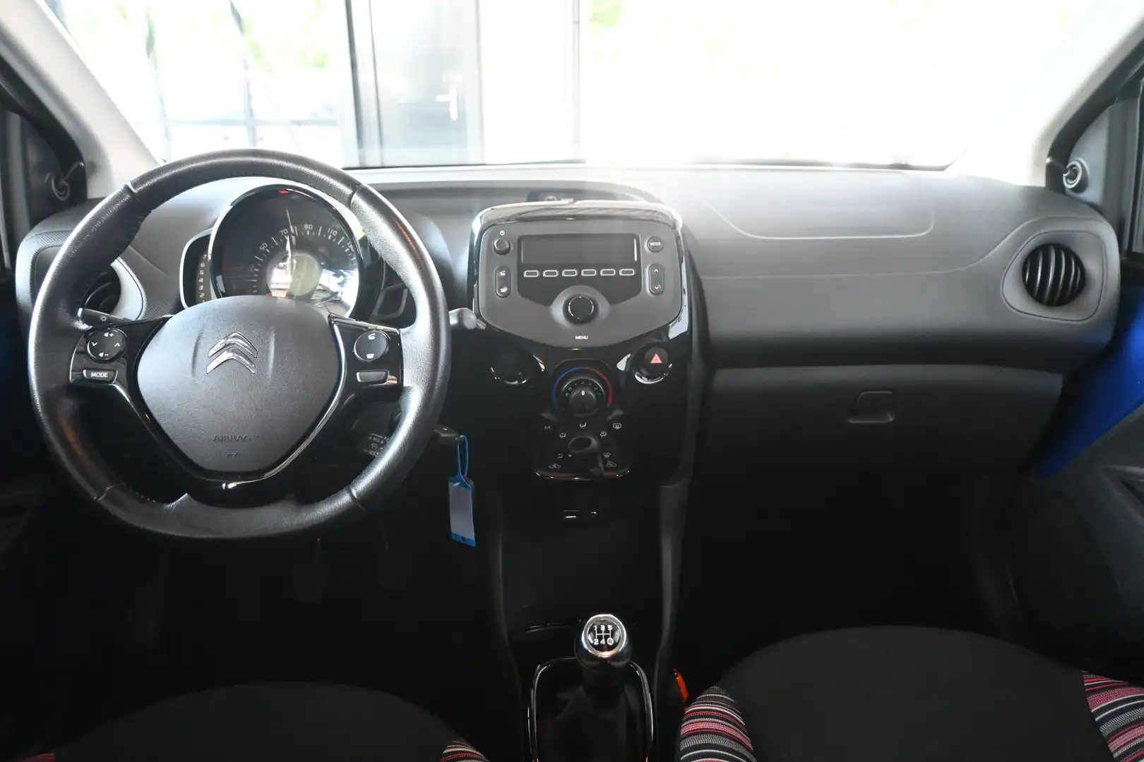 Citroen C1 1.0 VTi Feel NAP 30DKM limiter Airco Bluetooth Xen Bleu - 2