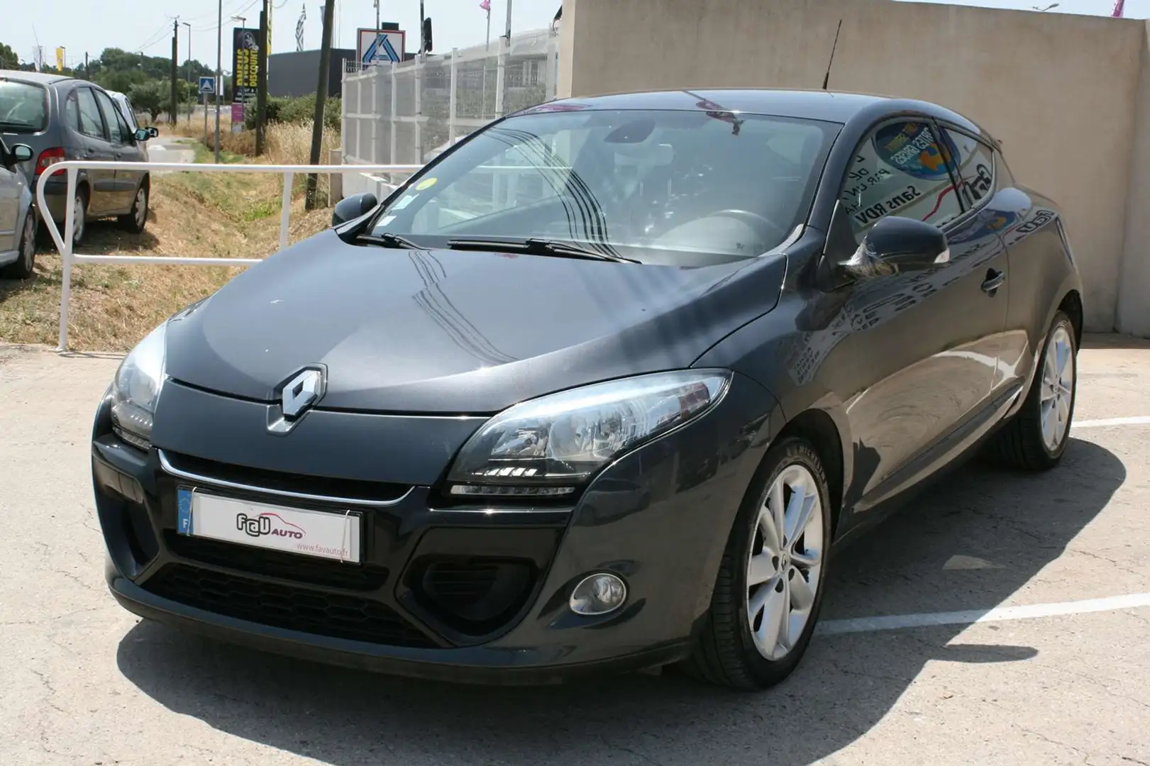 Renault Megane 1.6 DCI 130CH ENERGY FAP INTENS ECO² Gris - 1