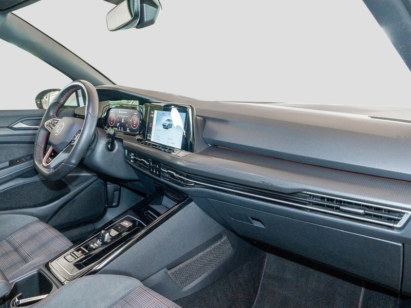 Volkswagen Golf 2.0 TSI DSG GTI — photo 9