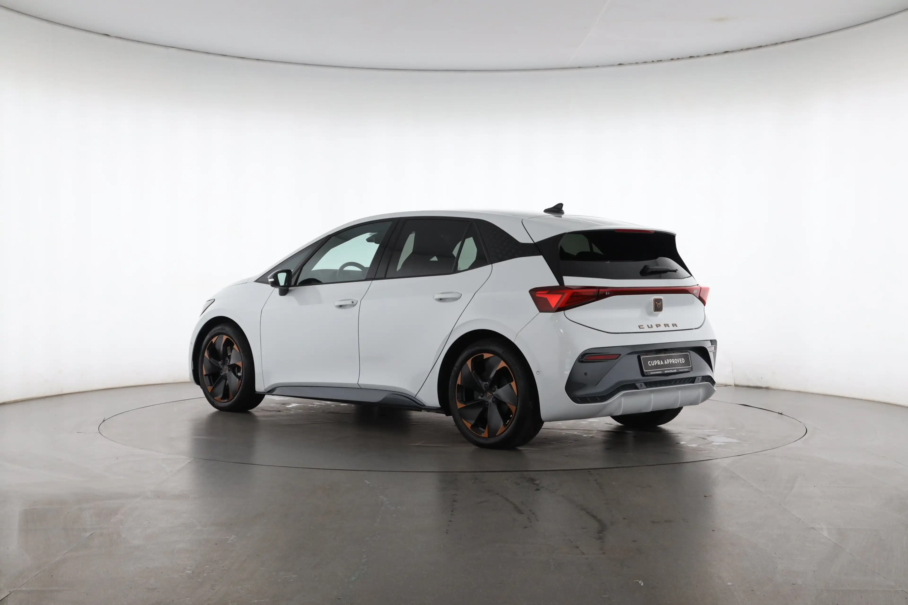 CUPRA Born 170kW 84 kWh | NAVI | LED | SITZH. | — photo 4