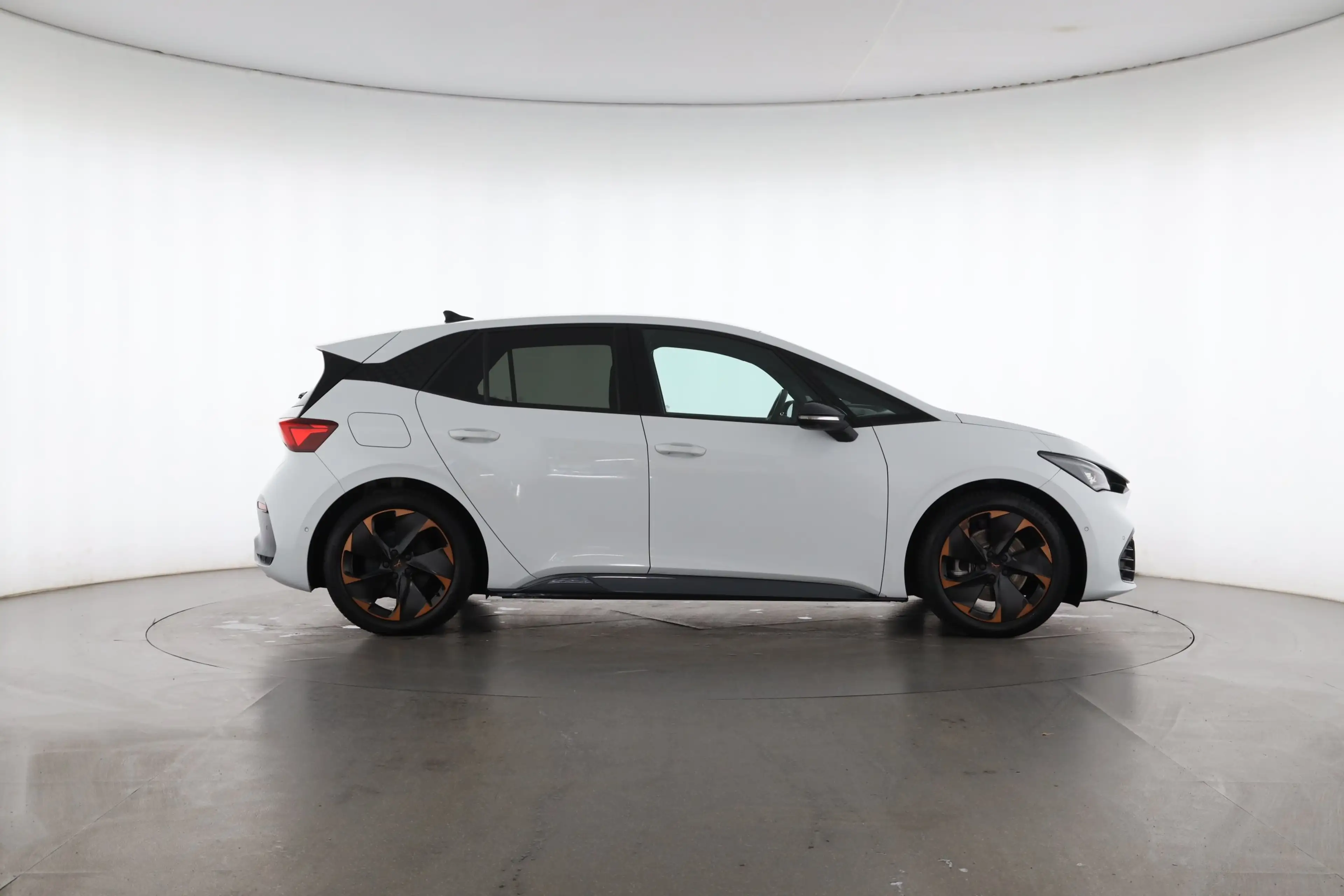 CUPRA Born 170kW 84 kWh | NAVI | LED | SITZH. | — photo 7