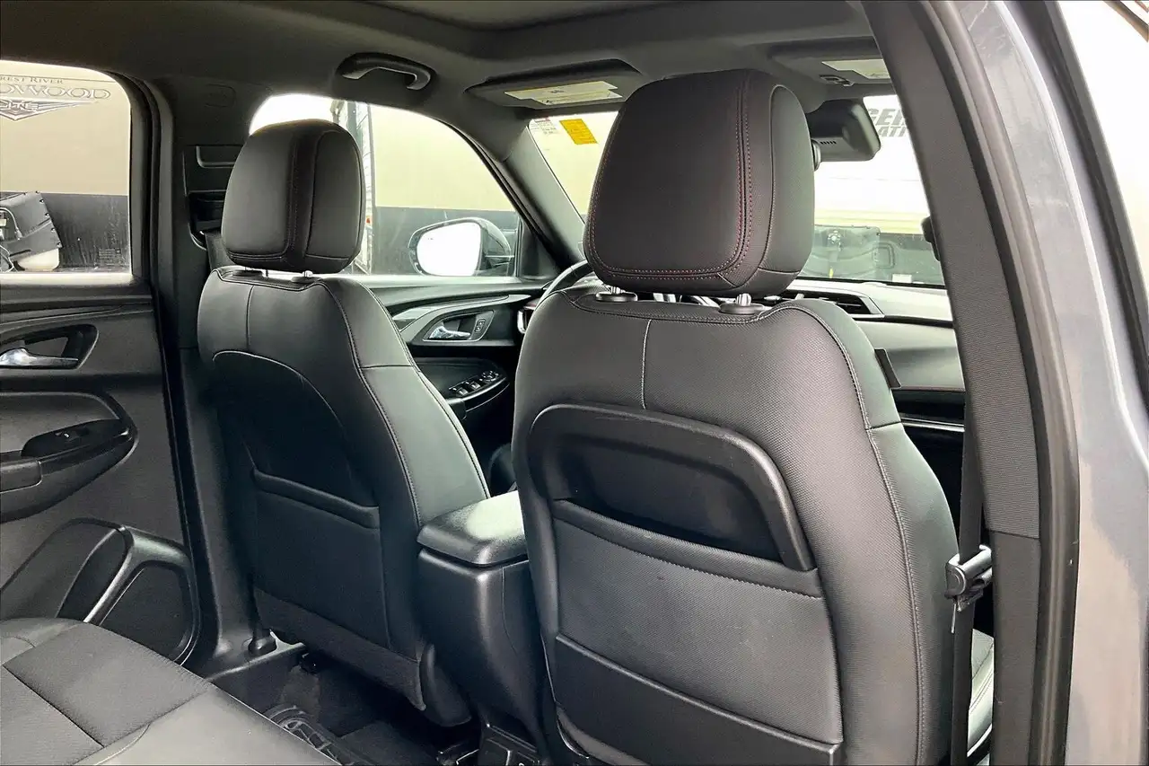 Chevrolet Trailblazer photo Chevrolet Trailblazer