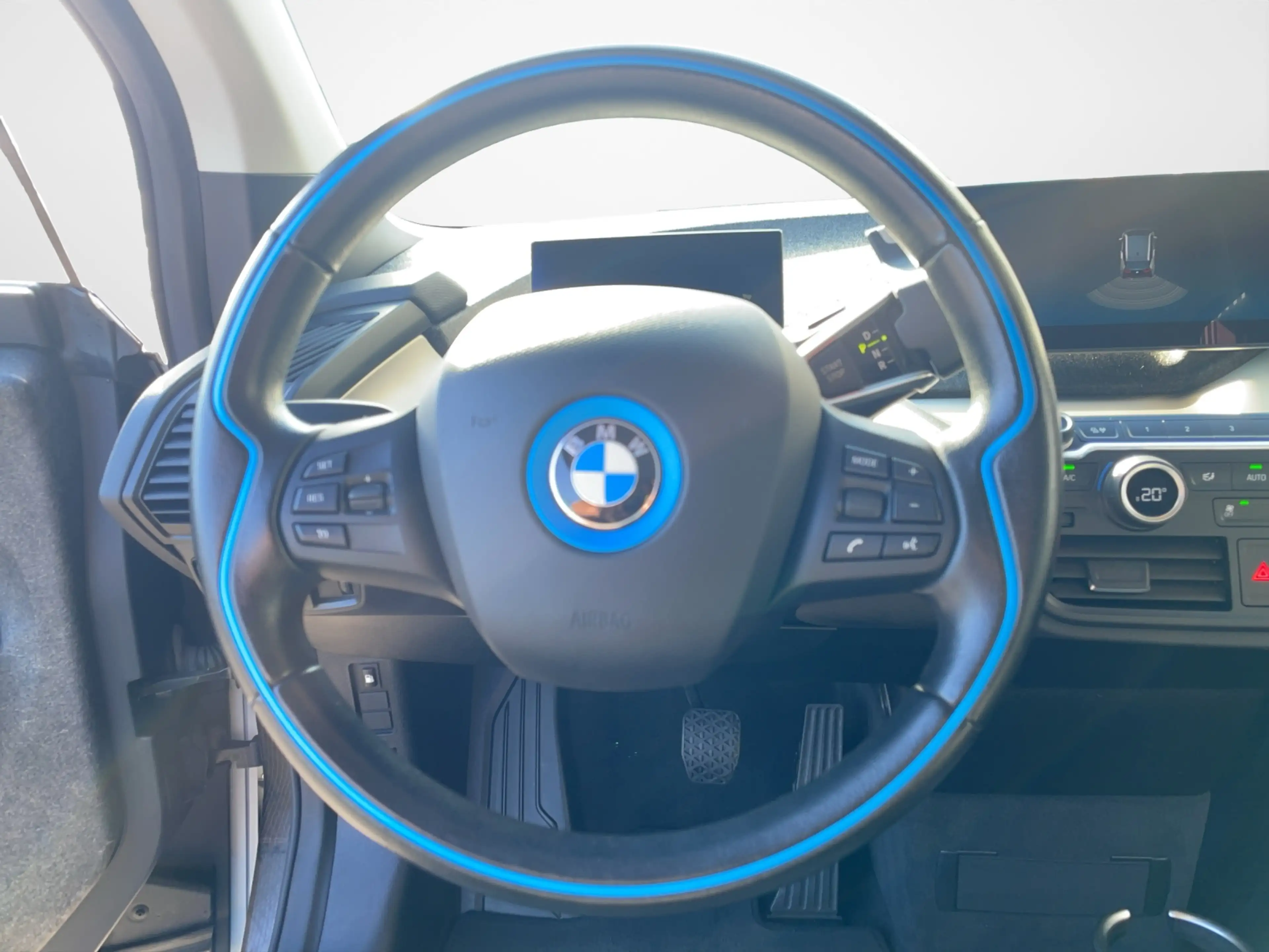 BMW i3 REX — photo 9