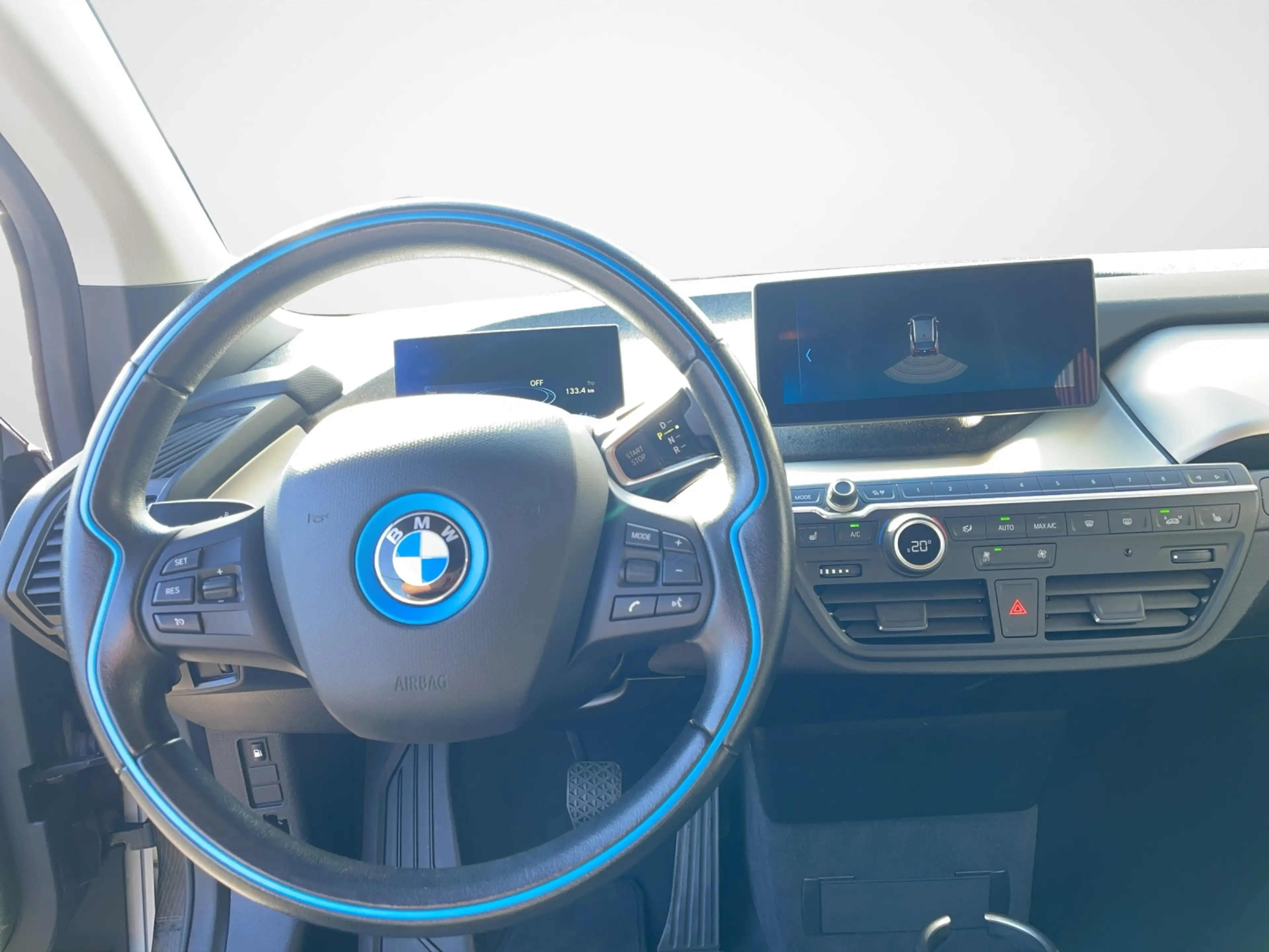 BMW i3 REX — photo 8