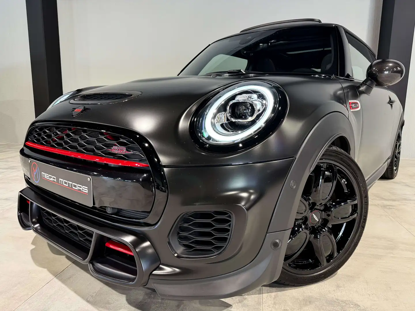MINI John Cooper Works 2.0 JCW B.AUTO+F1 - H\u0026K - CARPLAY - PANO - HE Noir - 1