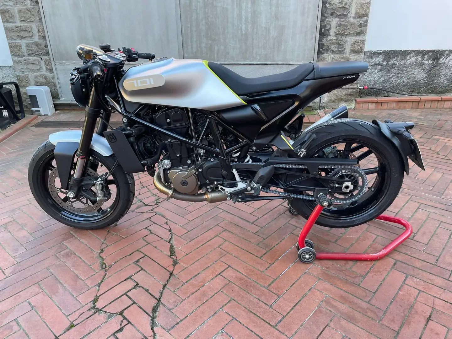 Husqvarna Vitpilen 701 Сірий - 1