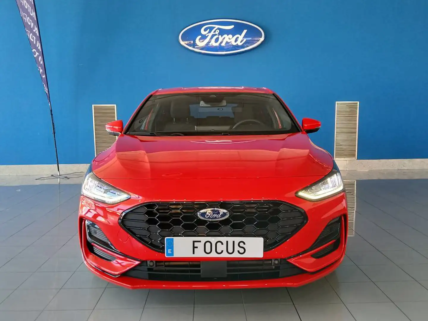 Ford Focus 1.0 Ecoboost MHEV ST-Line X 125 Rojo - 2