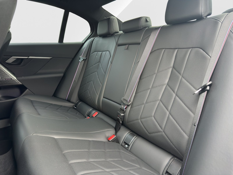 BMW 520 d Limousine M Sportpaket Pro *19 ZOLL*B&W*KAMERA*L — photo 14