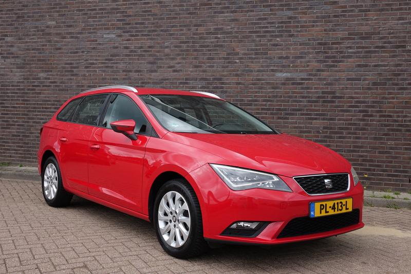 SEAT Leon ST 1.2 TSI Reference Business, navigatie, cruise c — photo 2
