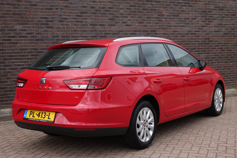 SEAT Leon ST 1.2 TSI Reference Business, navigatie, cruise c — photo 6