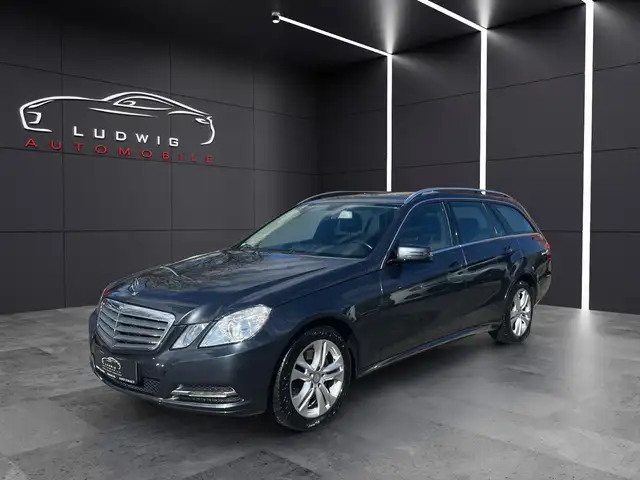 Mercedes-Benz E 250 E T-Modell / STANDHEIZUNG / NAVI / EURO 5