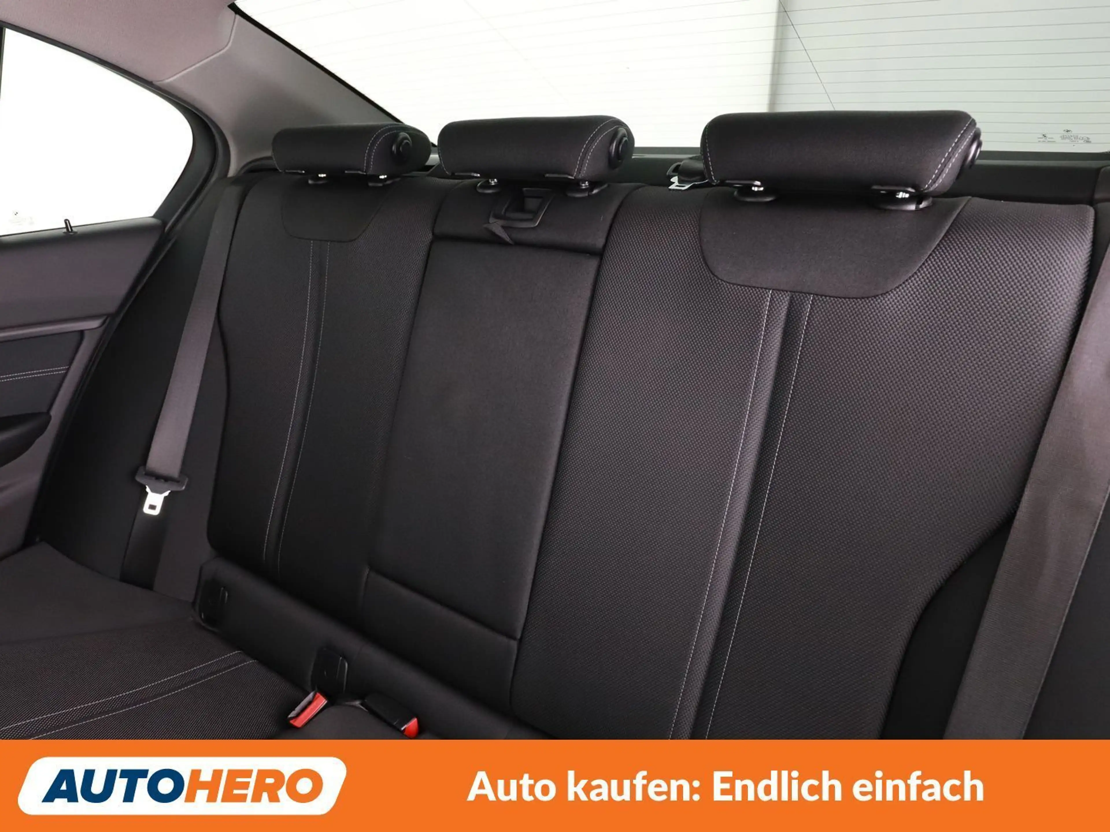 BMW 316 316d Advantage — photo 14