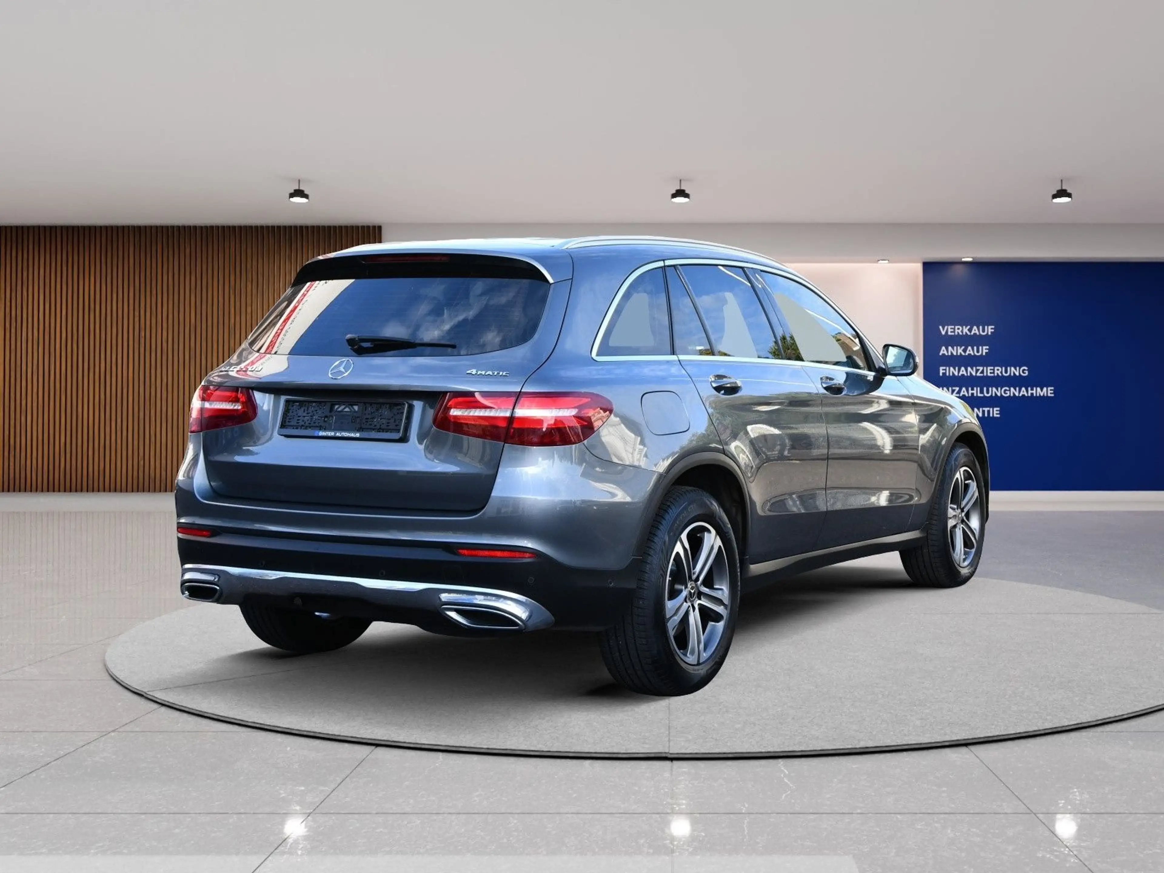 Mercedes-Benz GLC 220 d 4Matic Exclusive*LED*Standheizung*2Hand — photo 4