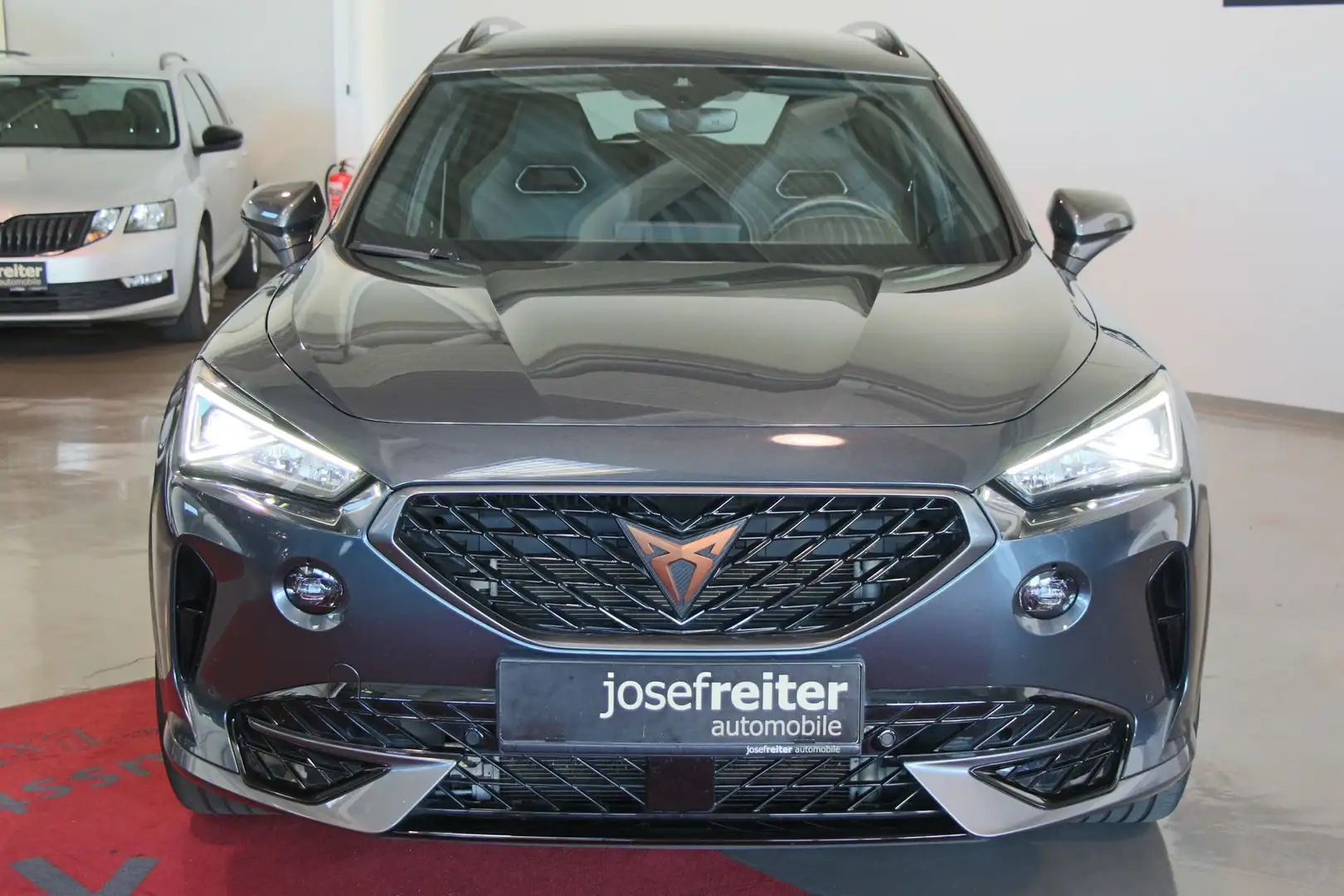 CUPRA Formentor 1.4 e-Hybrid DSG Grau - 2