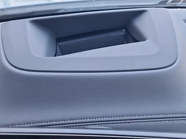 BMW X6 view 13