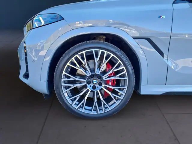 BMW X6 view 7