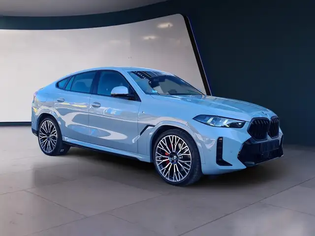 BMW X6 view 3