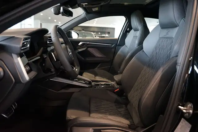 Audi A3 view 9