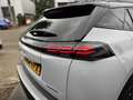 Peugeot 2008 Hybrid 145 GT l Navigatie l Pack Drive Assist Plus Wit - thumbnail 12