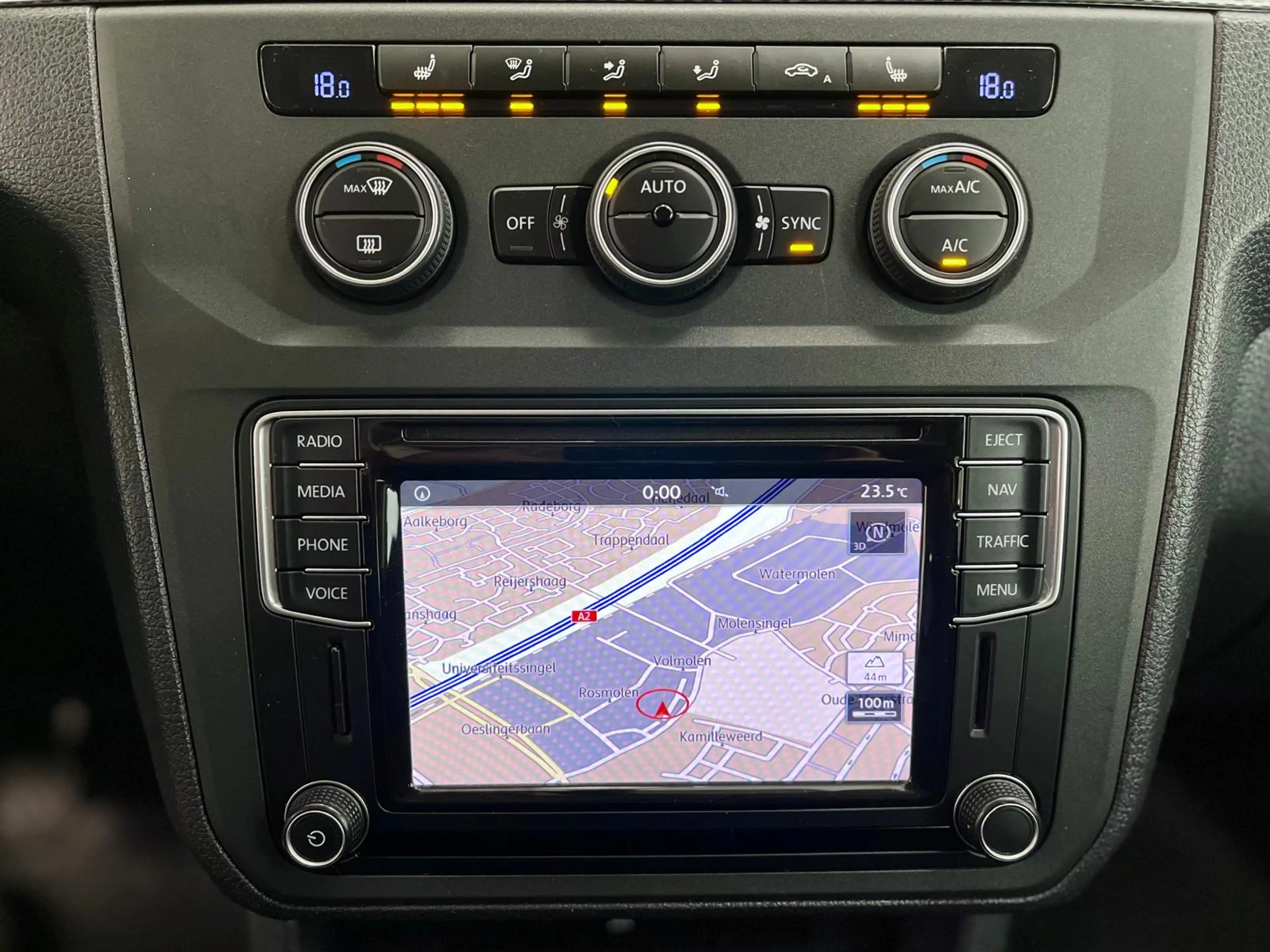 Volkswagen Caddy 1.4 TSI | 7-Persoons | navi | — photo 18