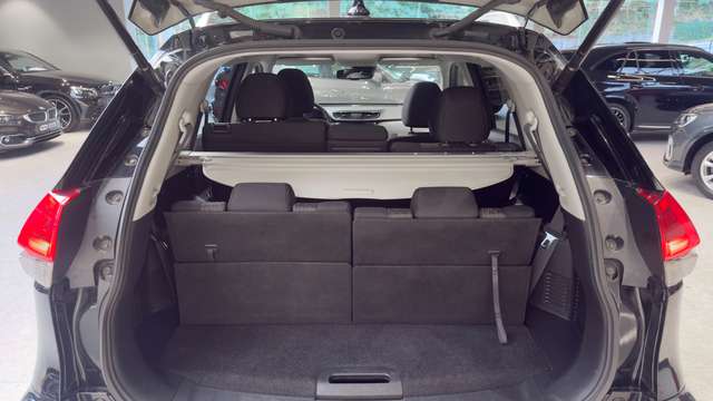 Nissan X-Trail — photo 21