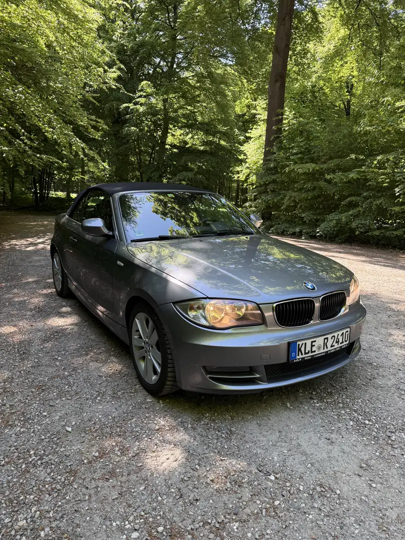 BMW 123 123d Cabrio - 2