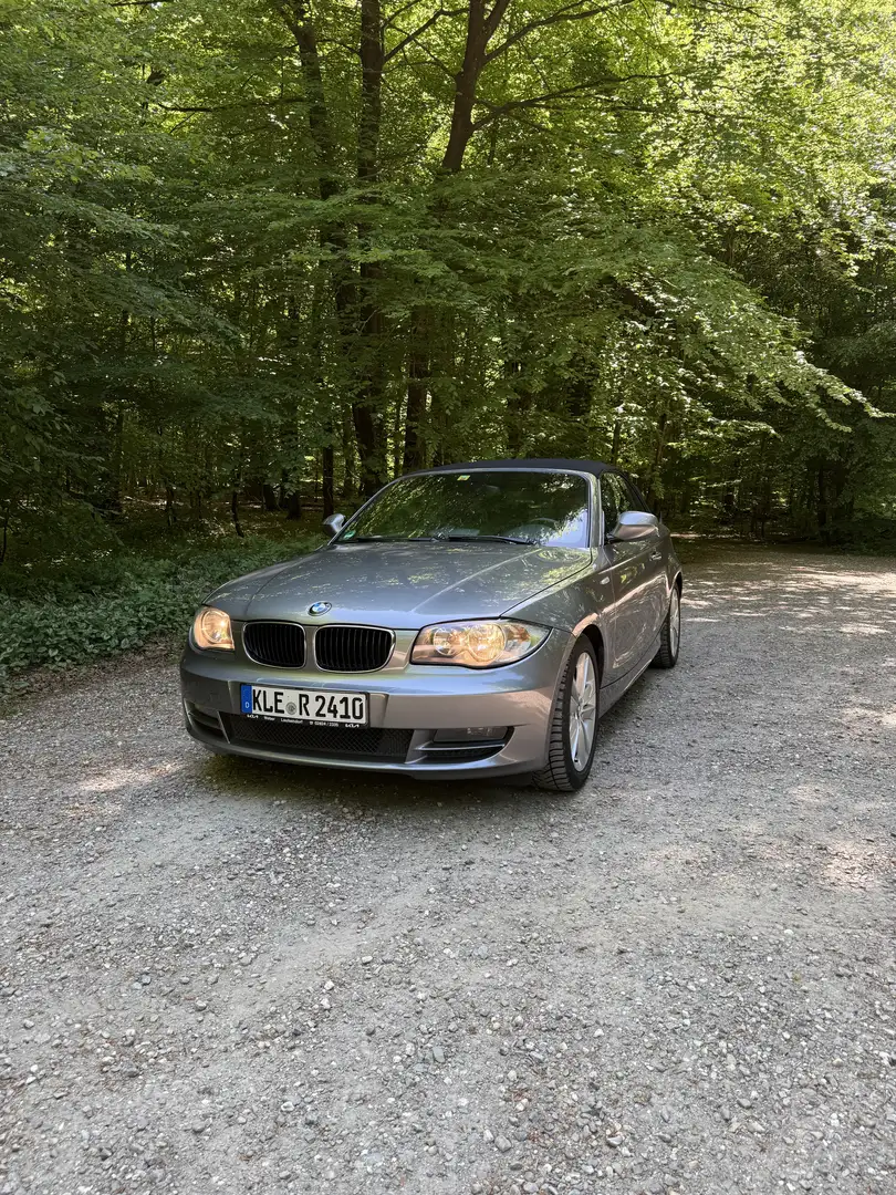 BMW 123 123d Cabrio - 1