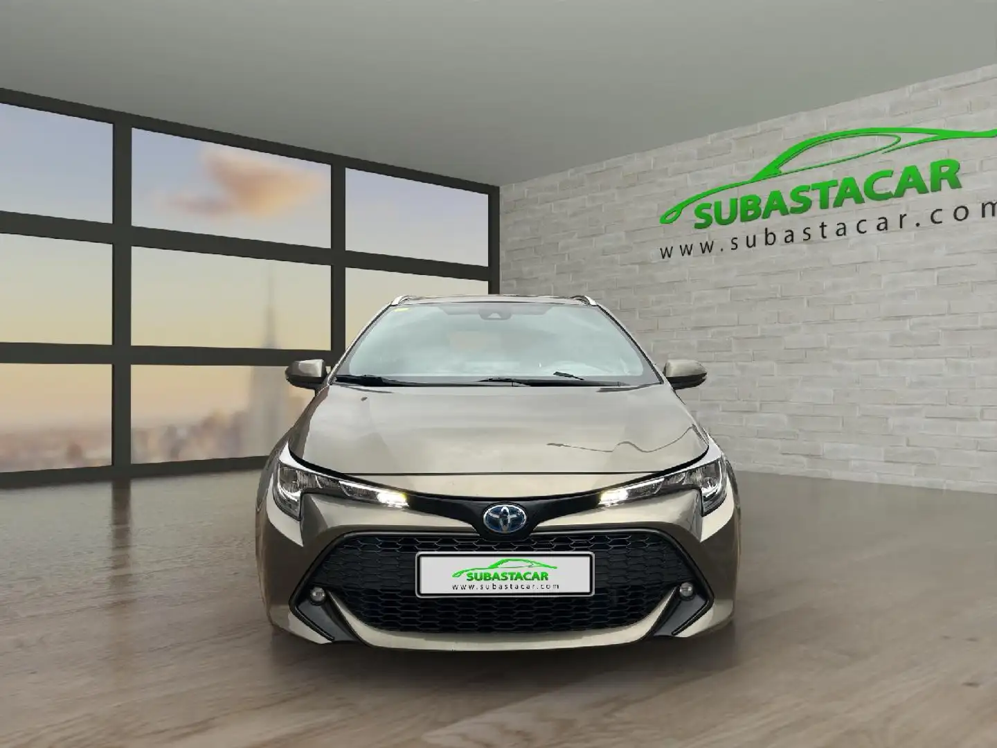 Toyota Corolla Touring Sports 125H Active Tech Marrón - 2