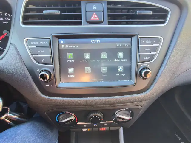 Hyundai I20 view 12
