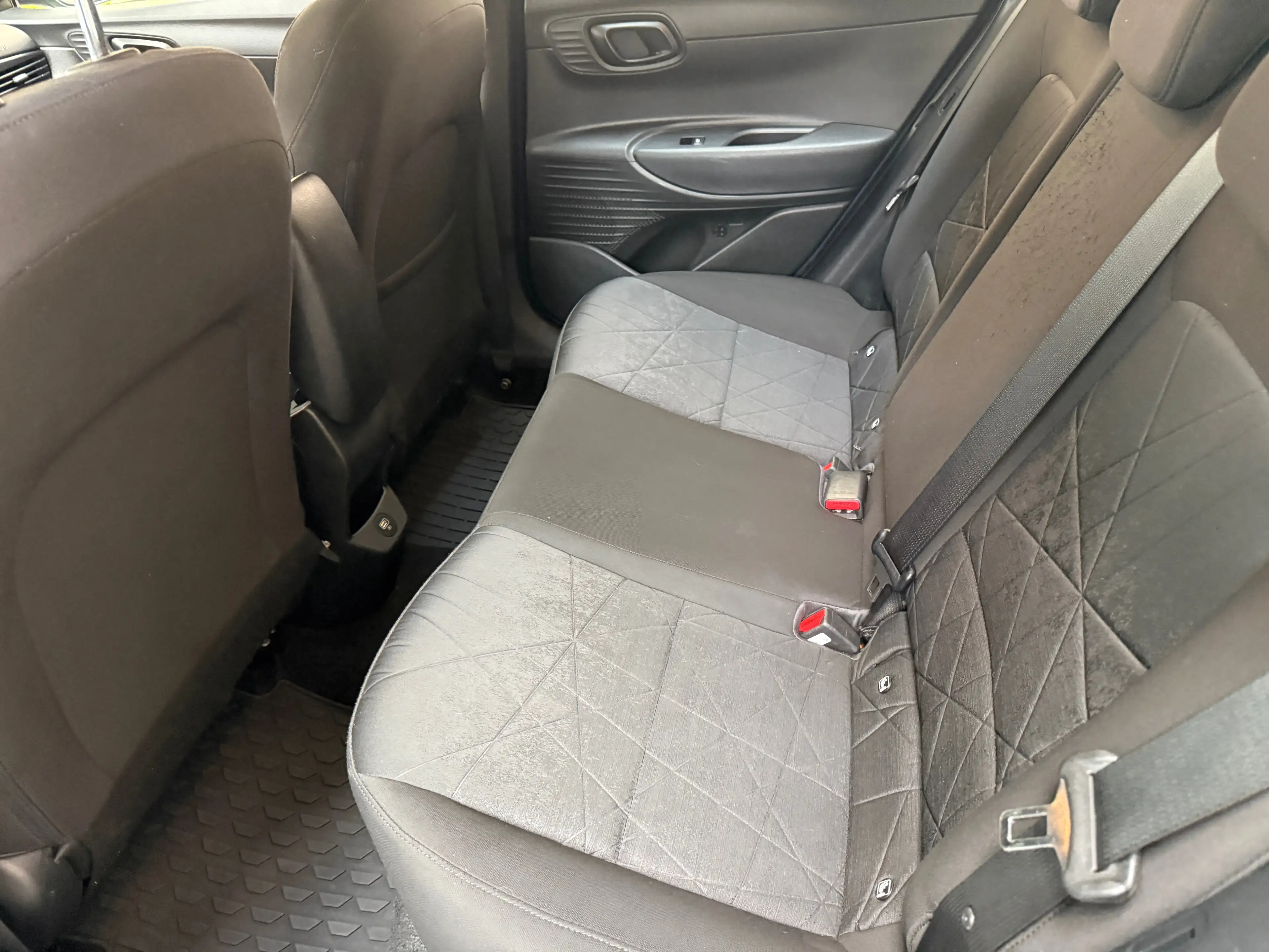 Hyundai BAYON Bayon 1.0 T-GDi MHEV DCT *GARANTIE 1 AN* — photo 14