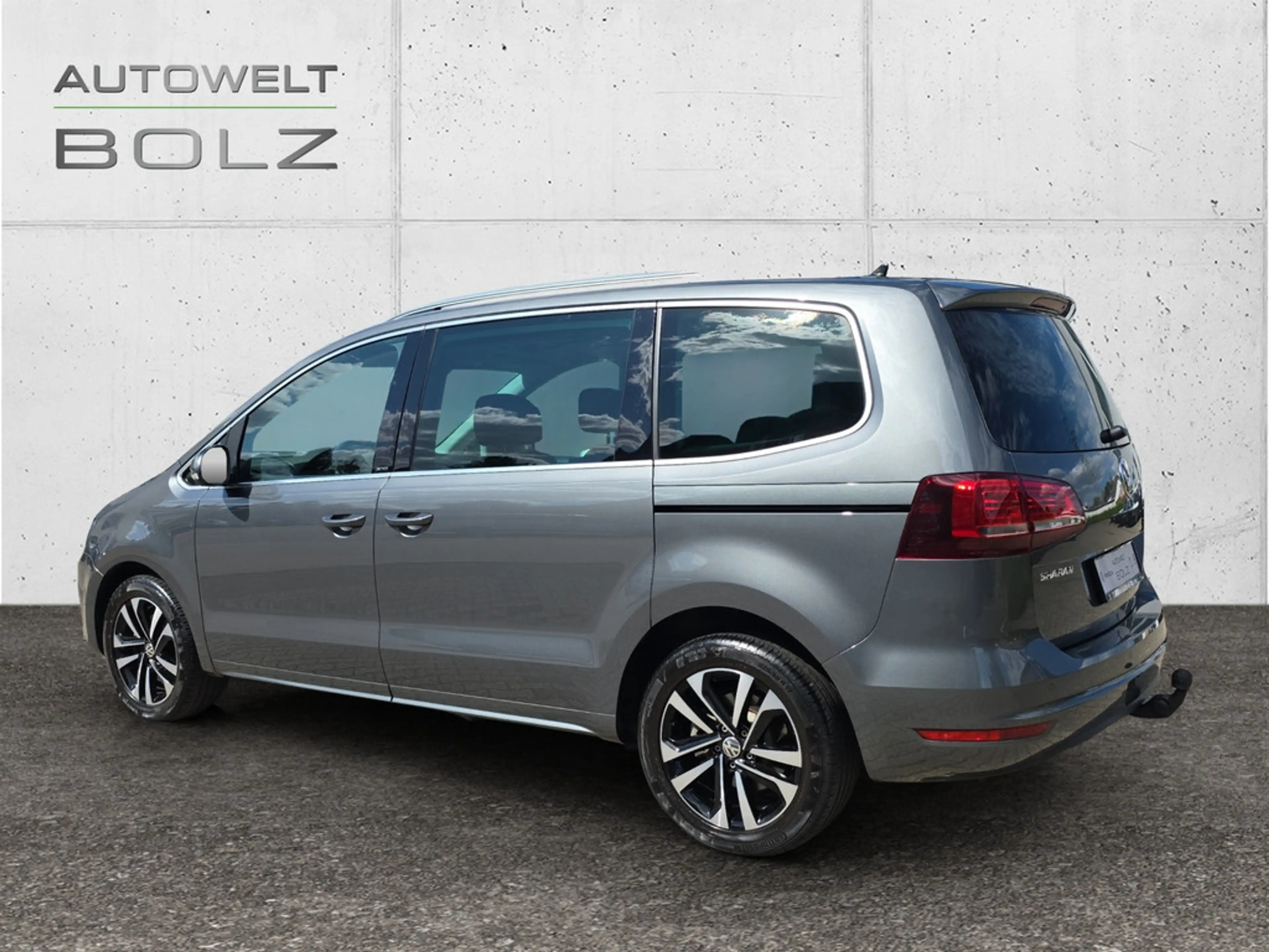 Volkswagen Sharan 1.4 TSI United 7-SITZER NAVI AHK PANO — photo 6