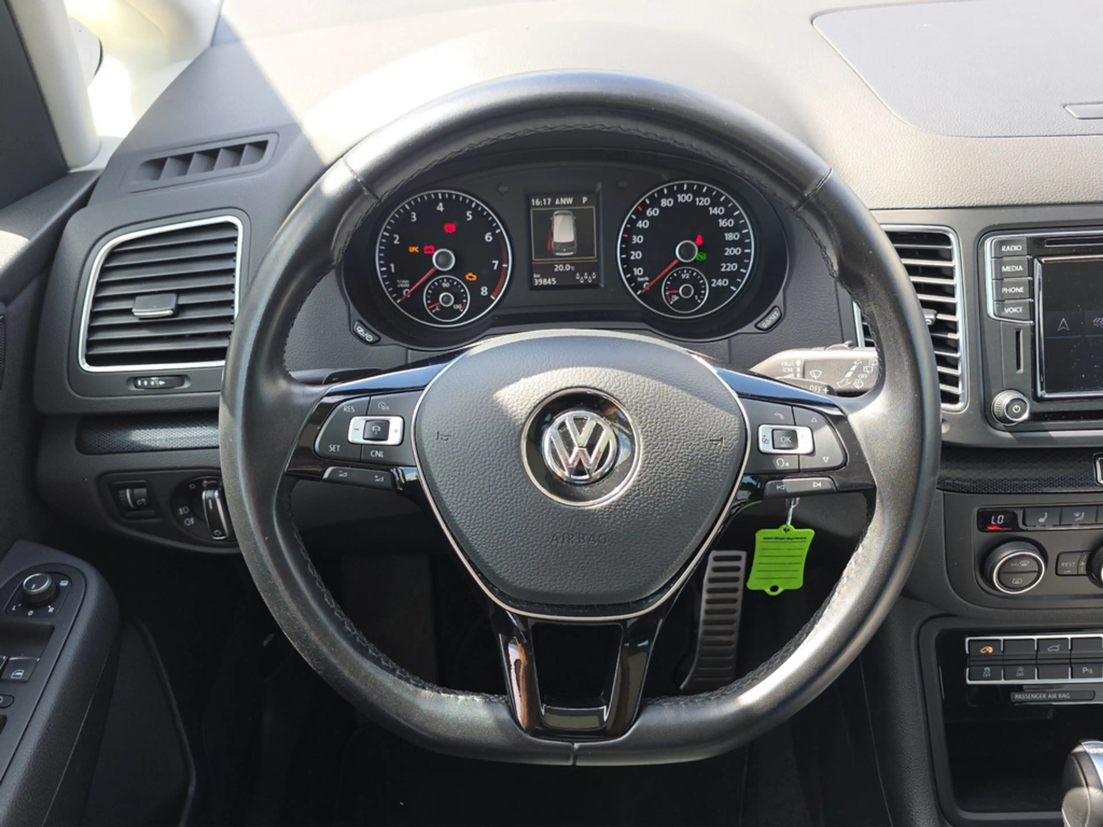 Volkswagen Sharan 1.4 TSI United 7-SITZER NAVI AHK PANO — photo 14