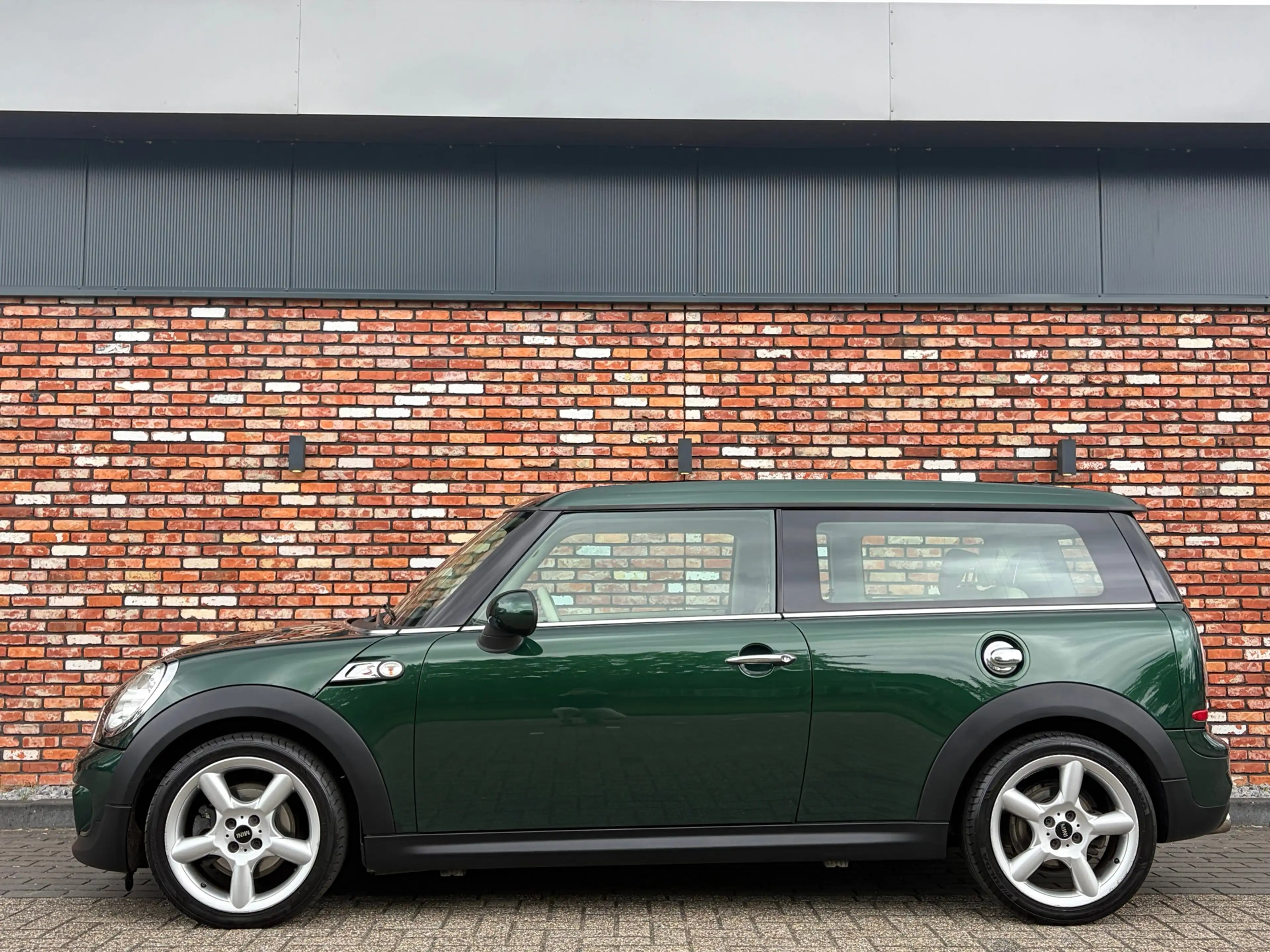MINI Cooper S Clubman 185PK Nav/Cruise Leer Stoelverw Pdc Clima Voll.Ond — photo 14