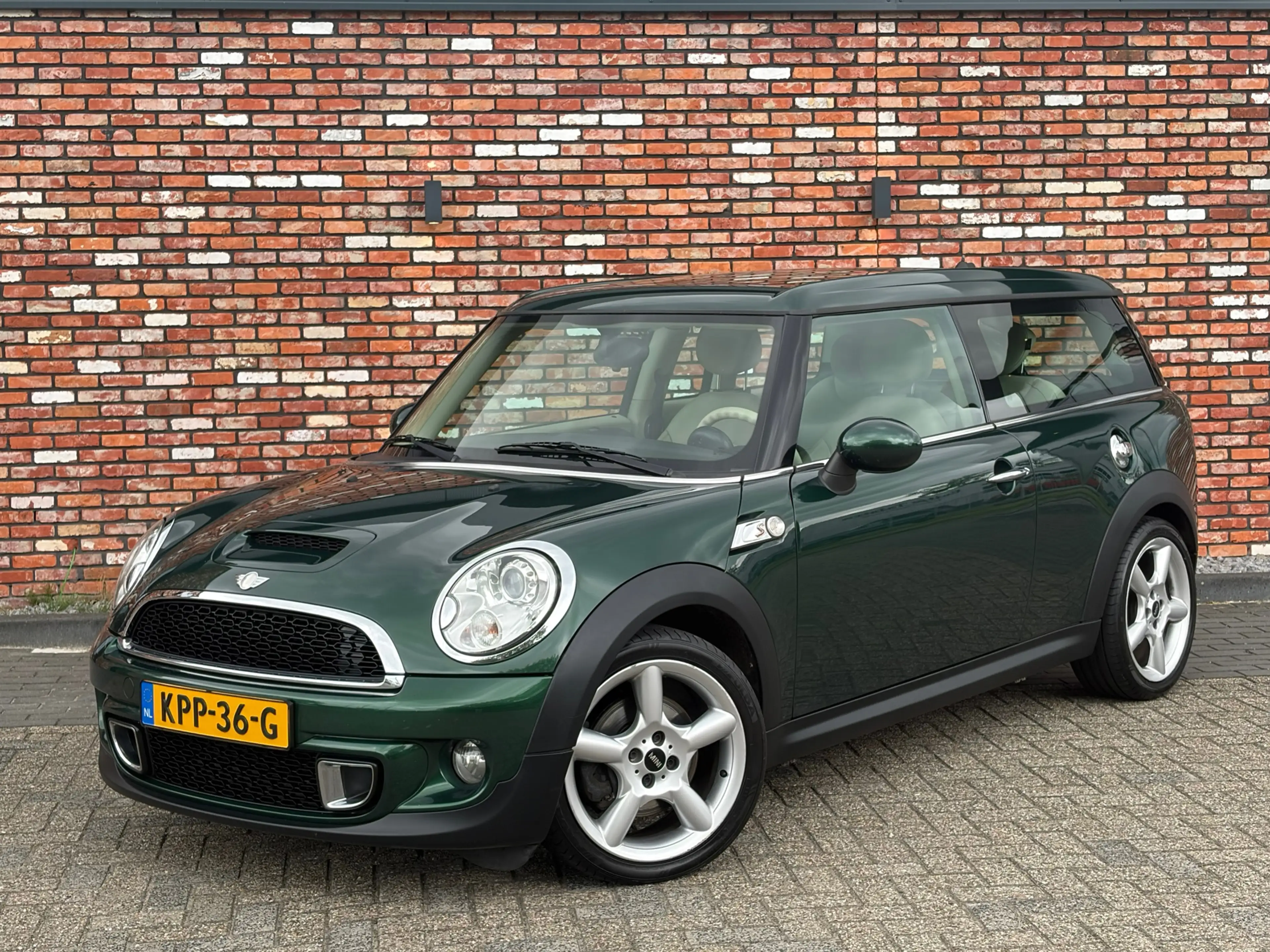 MINI Cooper S Clubman 185PK Nav/Cruise Leer Stoelverw Pdc Clima Voll.Ond — photo 16