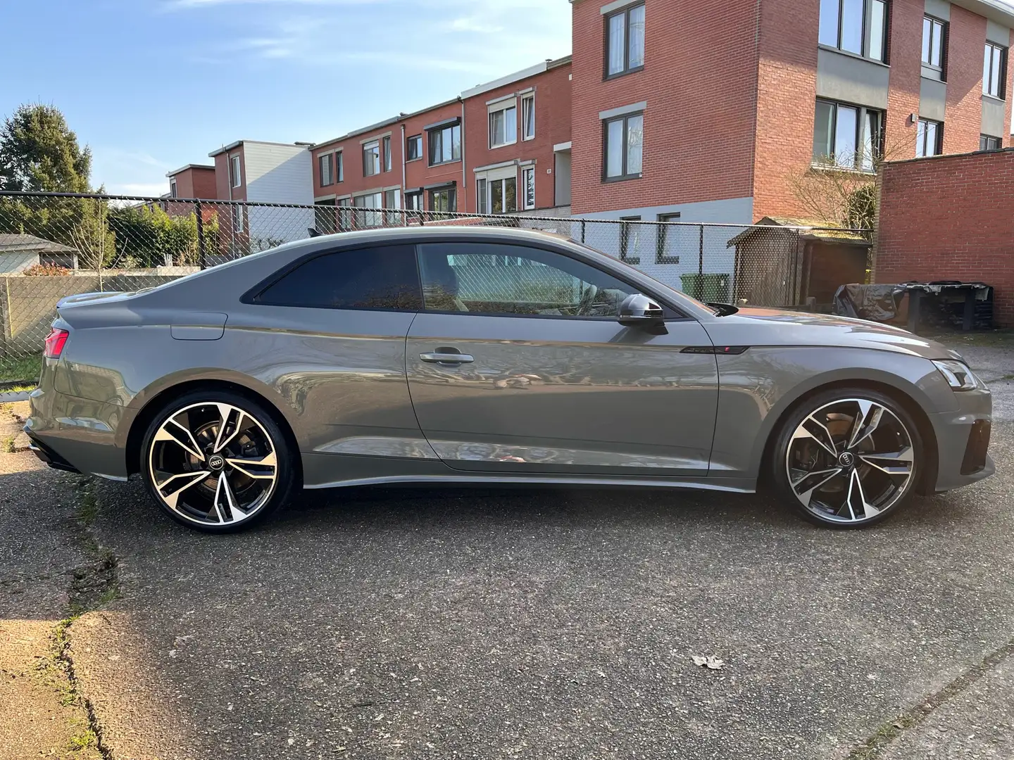 Audi A5 Coupe 35 TFSI Business Edition Competition Gris - 2