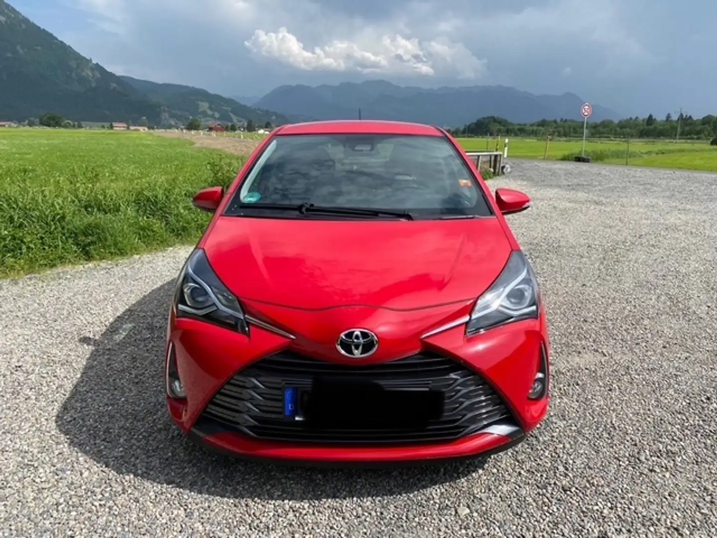 Toyota Yaris Yaris 1,5-Dual-VVT-iE Y20 Club Piros - 2