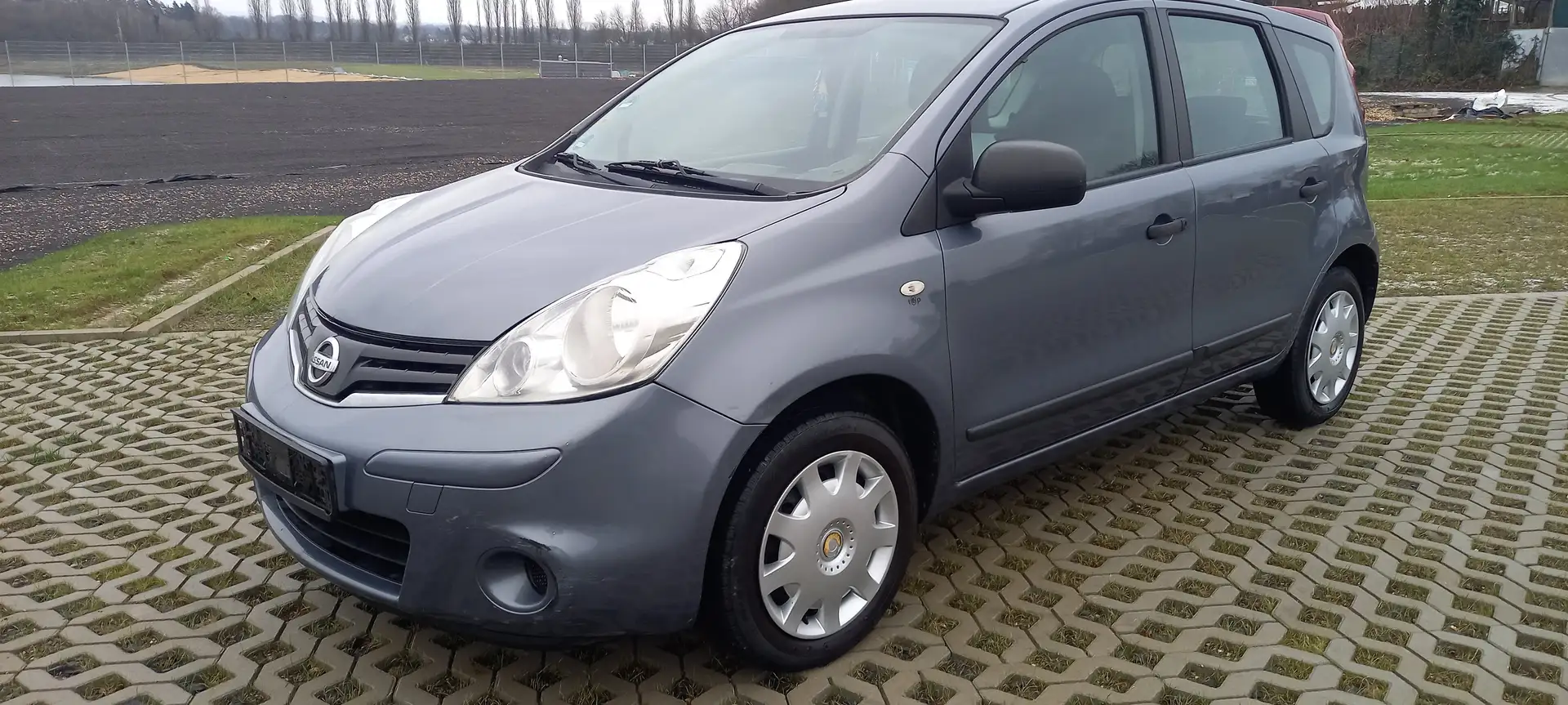 Nissan Note Note 1.5 dci Gris - 1