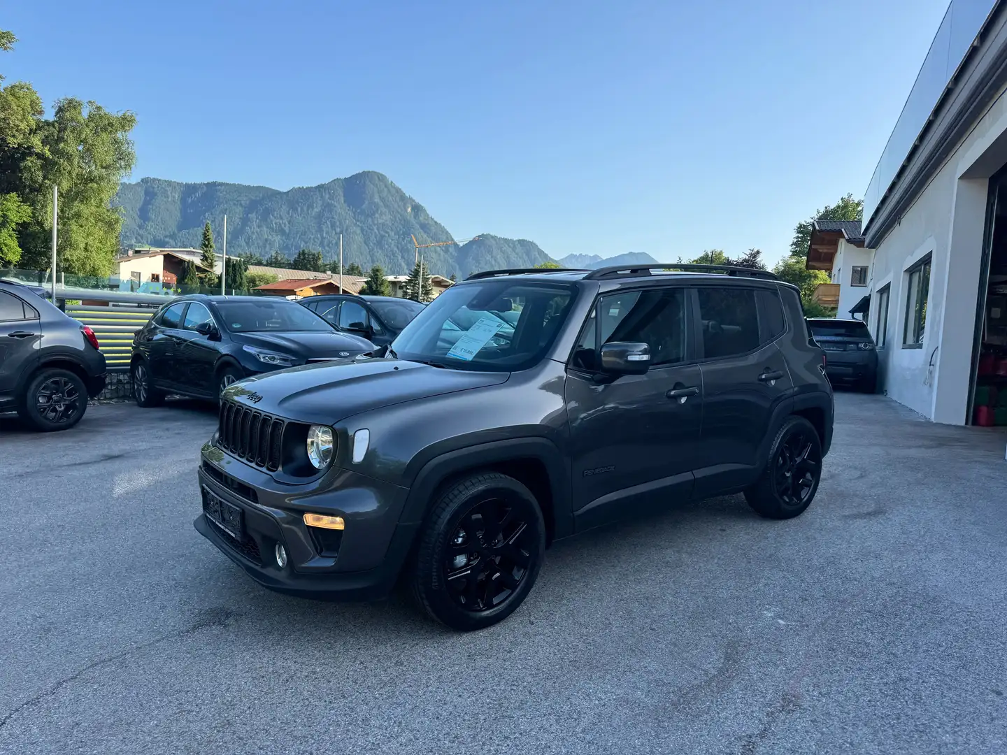 Jeep Renegade Longitude FWD Grau - 2