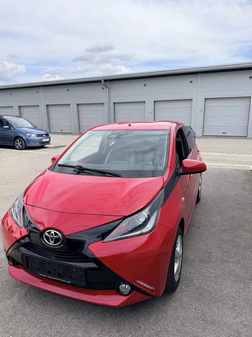 Toyota Aygo x-clusiv - 2